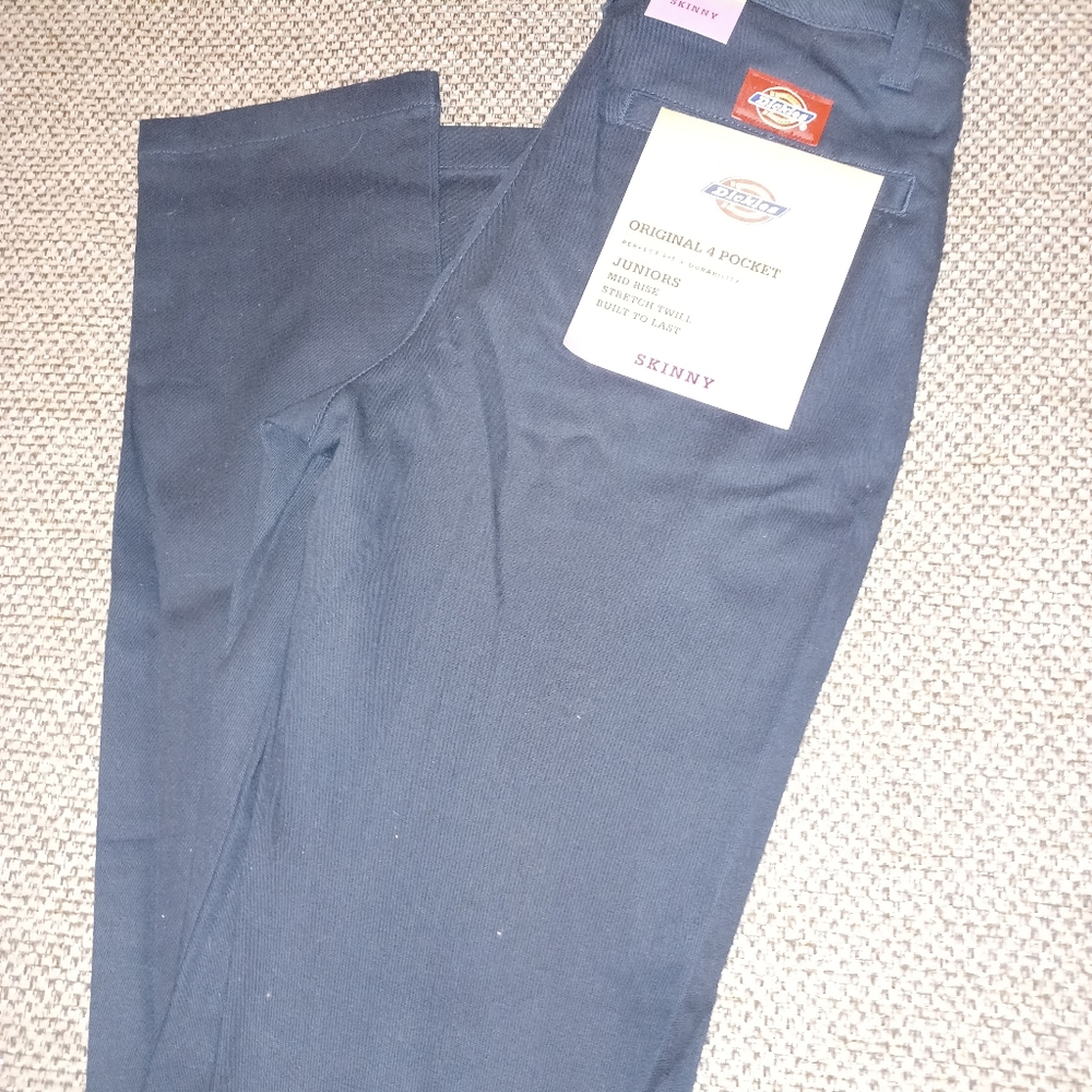 Dickies - Picture 2 of 4